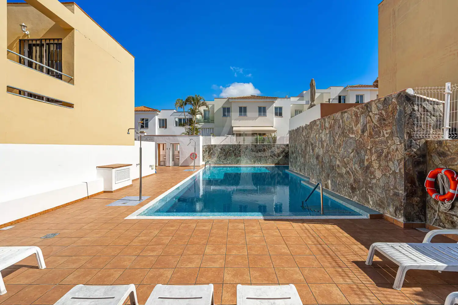 Piscina de Casa adosada en venta en Arona con Terraza y Piscina comunitaria