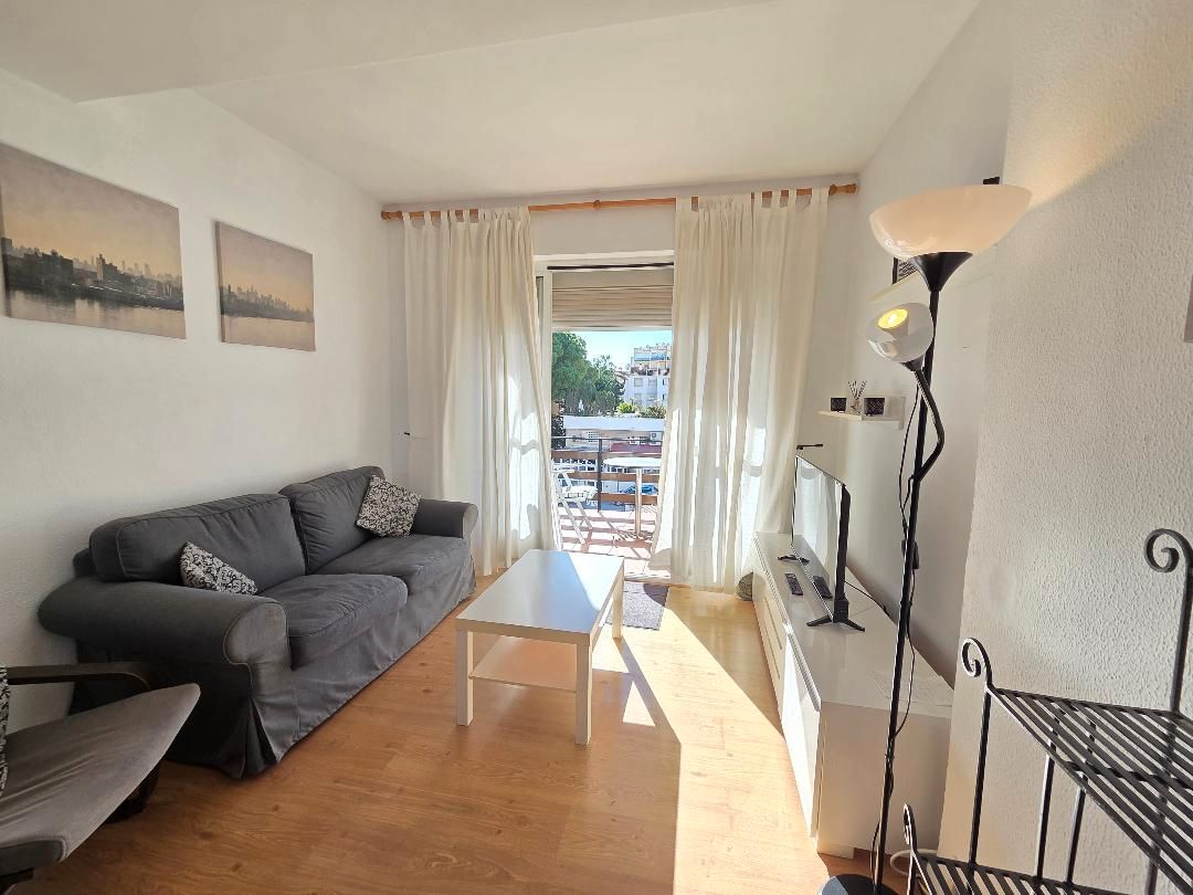 Vista exterior de Apartamento en venta en Torremolinos con Aire acondicionado, Calefacción y Terraza