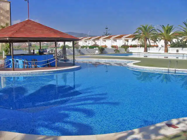 Piscina de Casa o xalet de lloguer en Peñíscola / Peníscola amb Aire condicionat, Calefacció i Terrassa