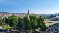 Vista exterior de Pis en venda en Ourense Capital  amb Calefacció, Terrassa i Balcó