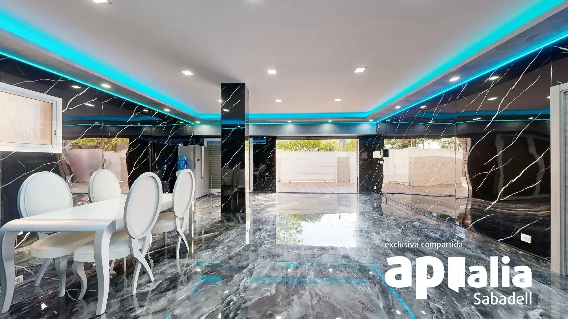 Detached house with terrace for sale in Carrer PIRINEUS, imagen 4