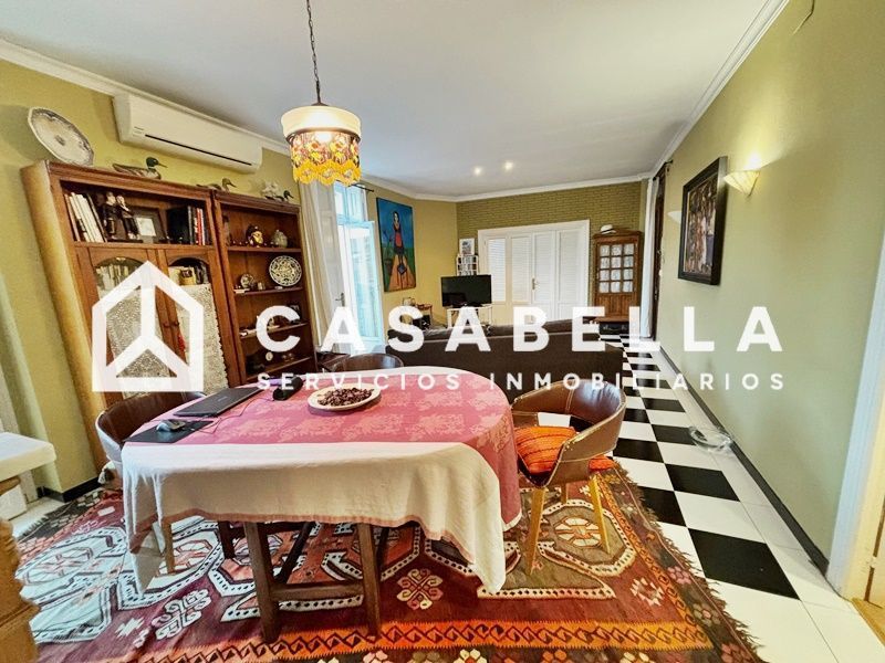 Exterior view of Flat to rent in  Valencia Capital  with Air Conditioner, Heating and Terrace