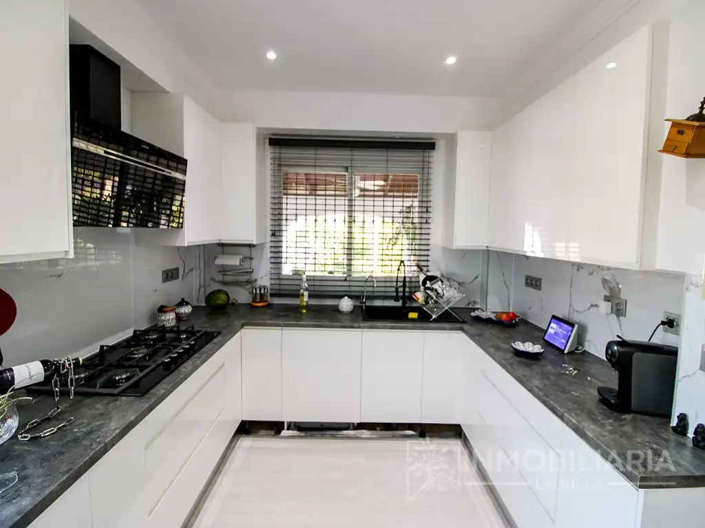 Kitchen of Country homes for sale in Coín  with Swimming Pool
