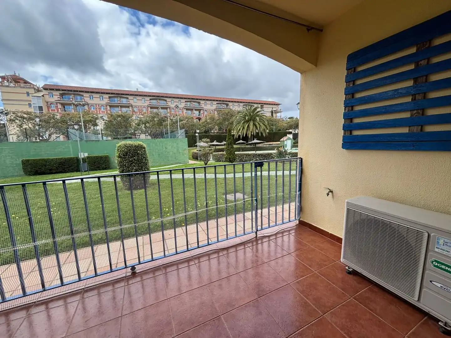 Vista exterior de Apartamento en venta en Islantilla con Terraza y Trastero