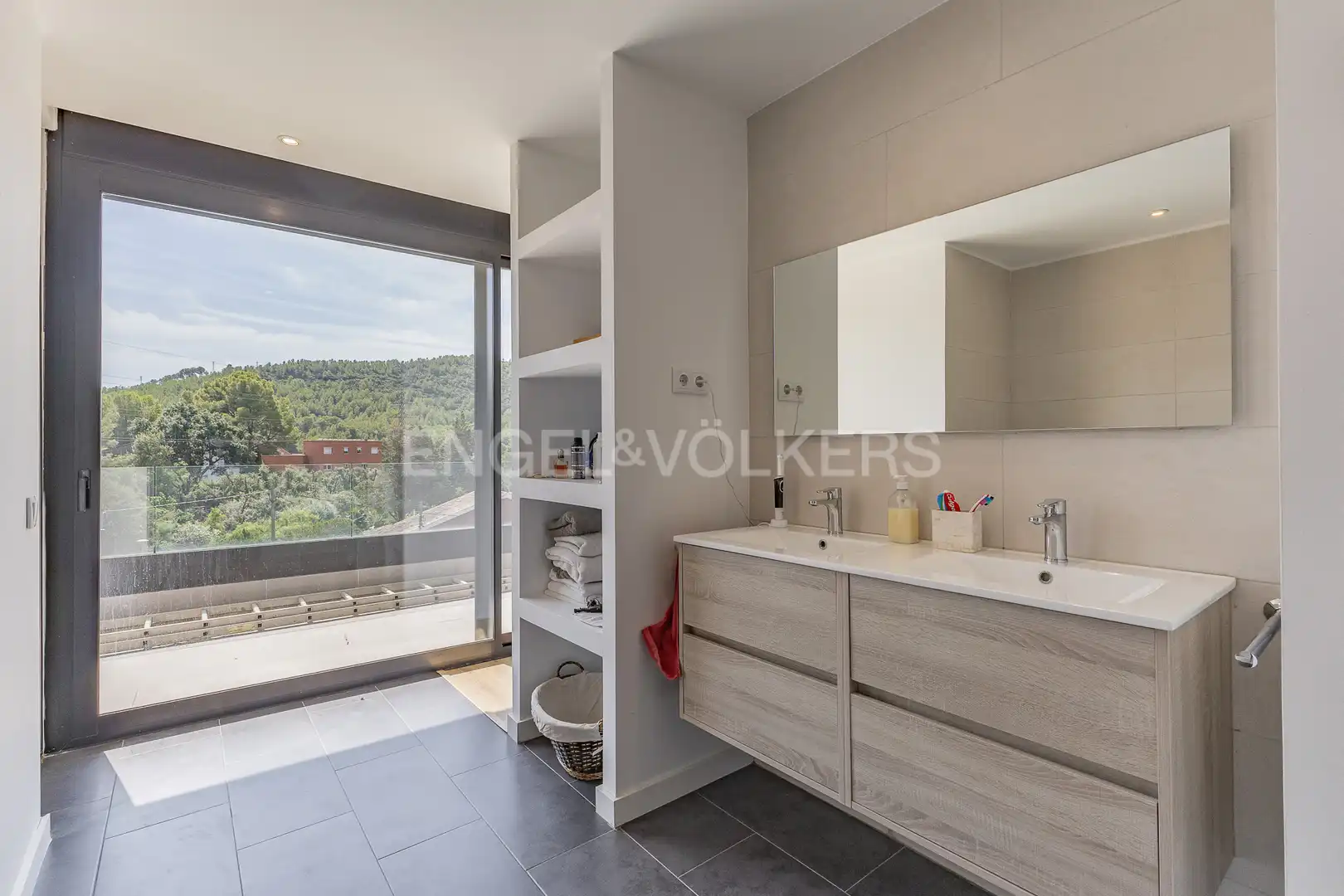 Bathroom of Houses for sale in Gavà  with Air Conditioner, Heating and Private garden