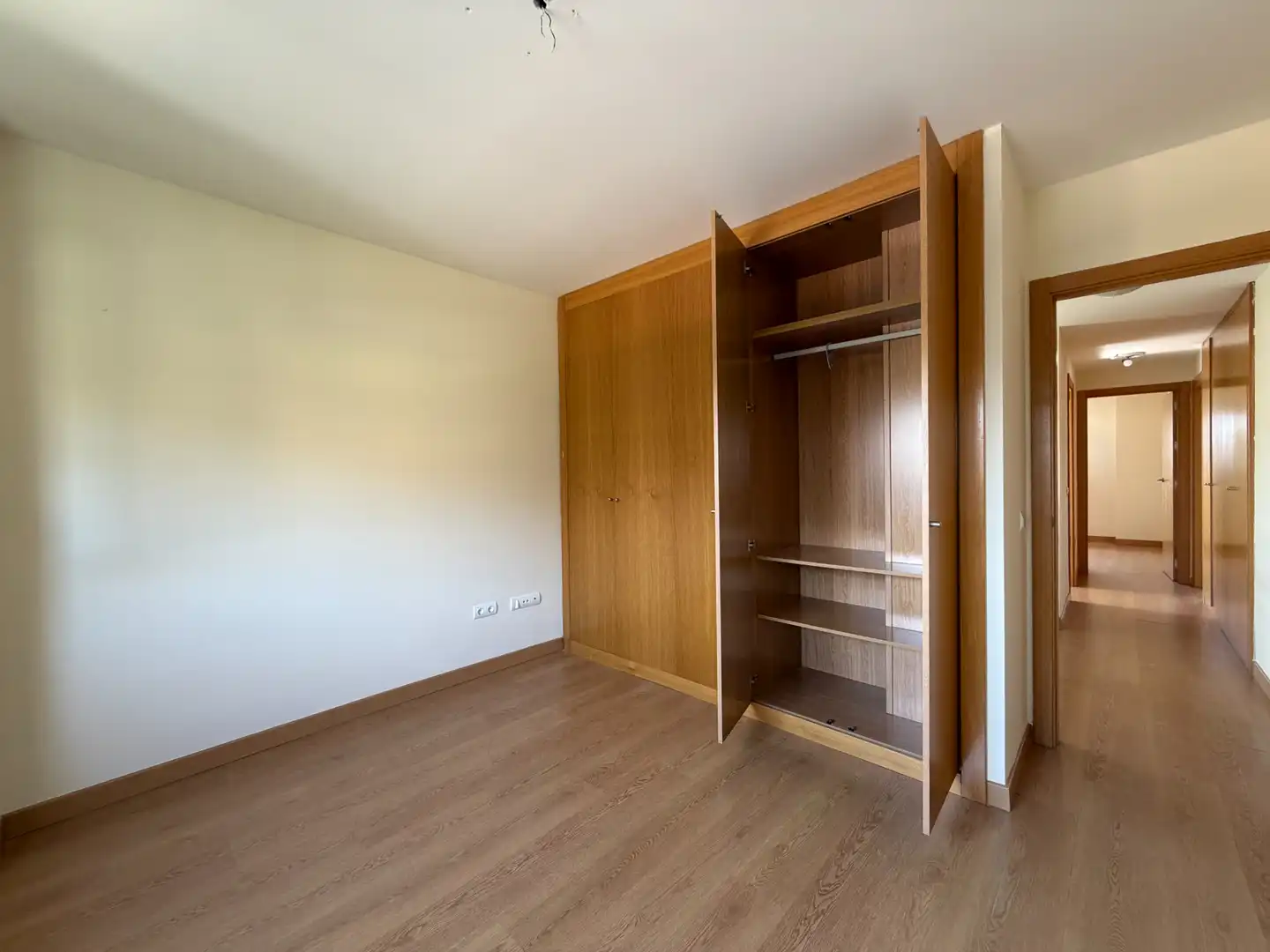 Habitación de Casa o chalet en venta en Colmenar Viejo con Calefacción, Jardín privado y Terraza