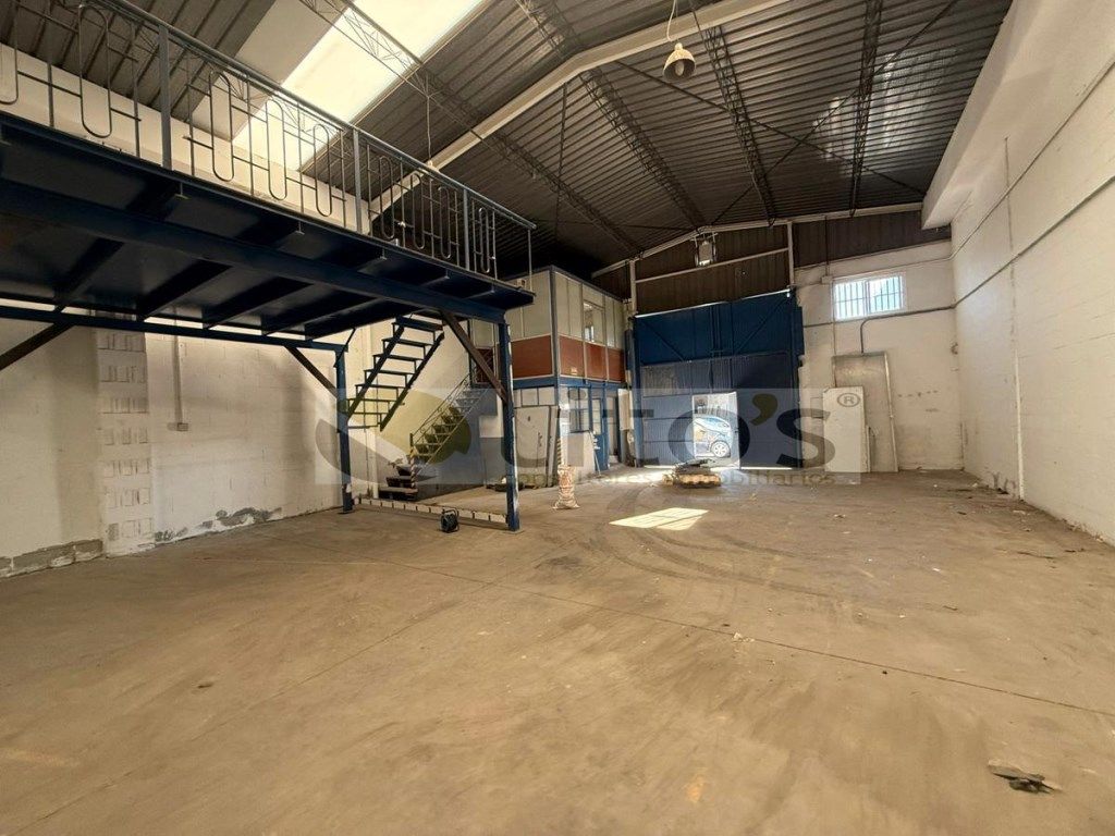 Fabrikhallen miete in Dos Hermanas
