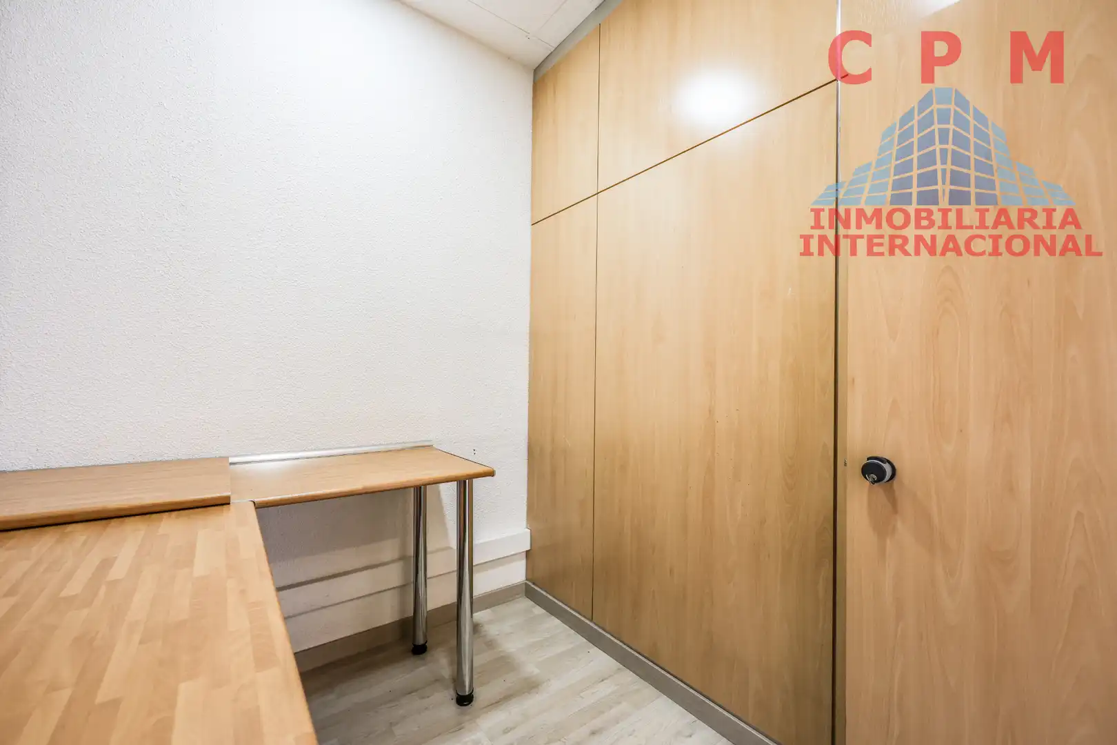 Office for sale in Usera