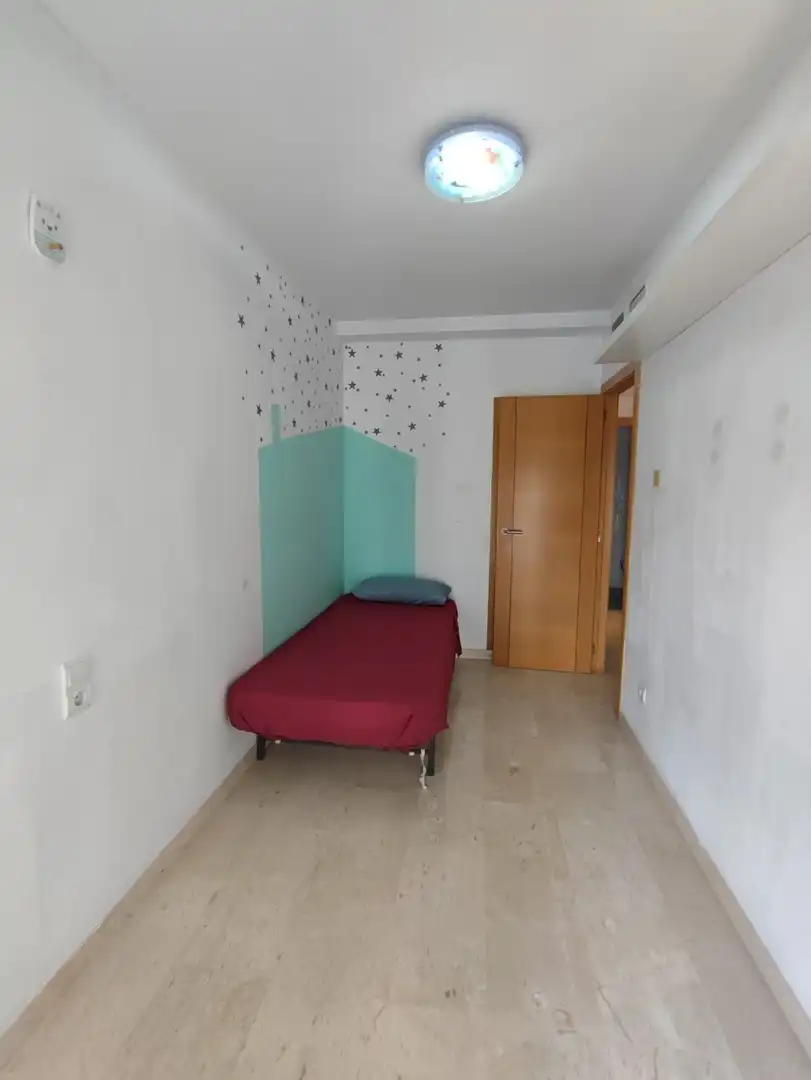 Bedroom of Flat for sale in Sueca  with Air Conditioner and Storage room