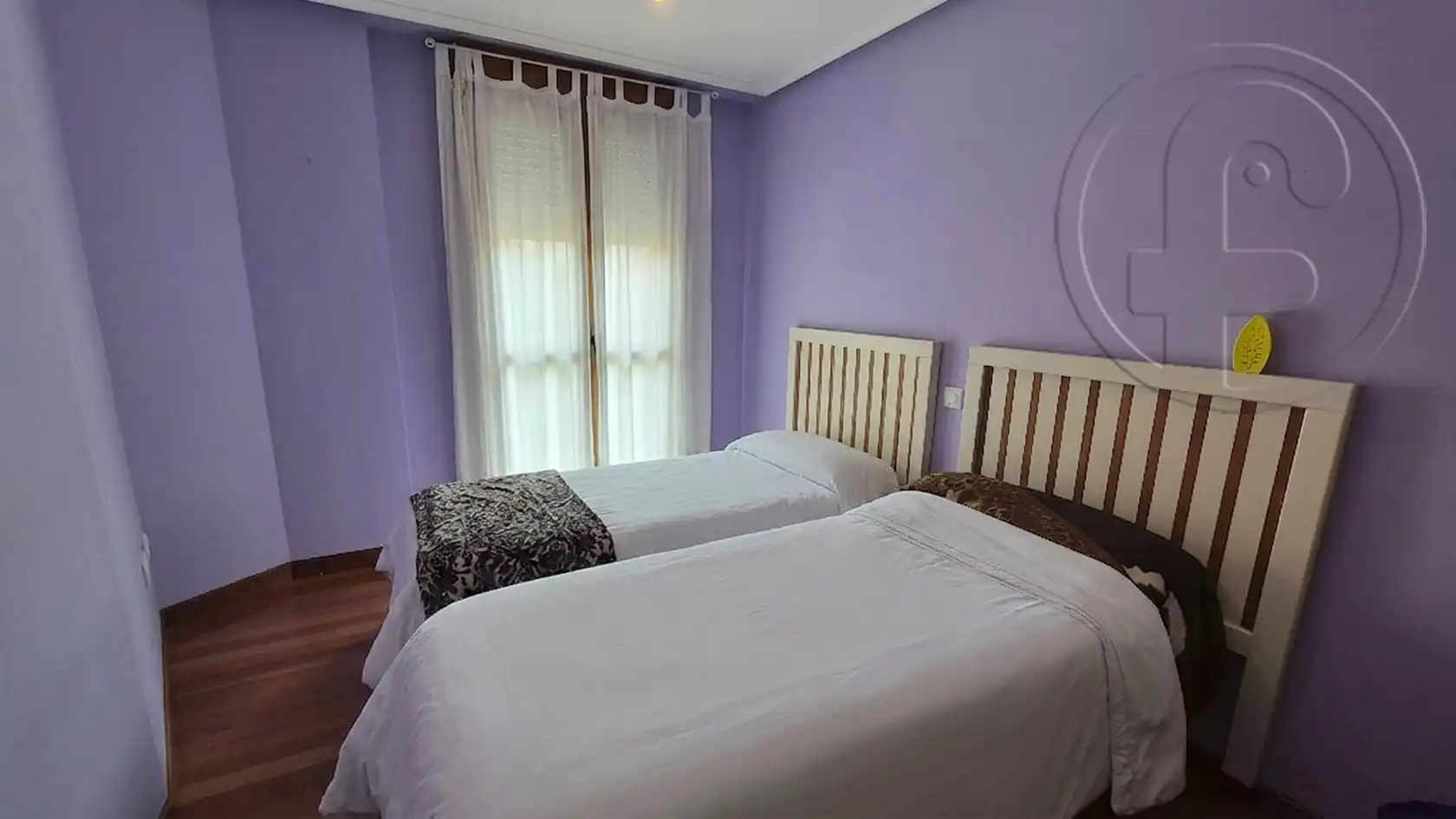 Habitación de Piso en venta en Voto con Calefacción, Parquet y Amueblado
