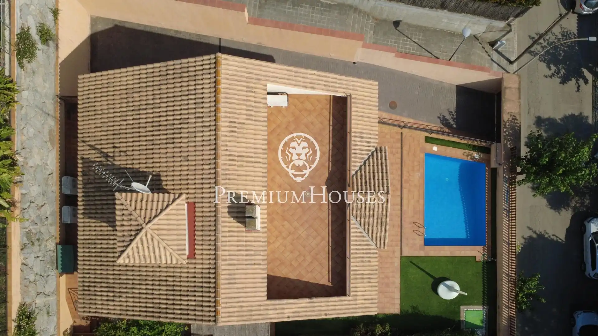 Vista exterior de Casa o xalet en venda en Vilassar de Dalt amb Calefacció, Jardí privat i Terrassa