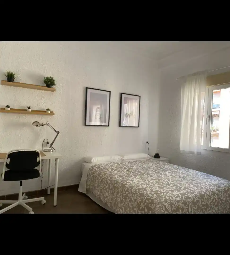 Schlafzimmer von Wohnung zum Verkauf in  Valencia Capital mit Klimaanlage und Balkon