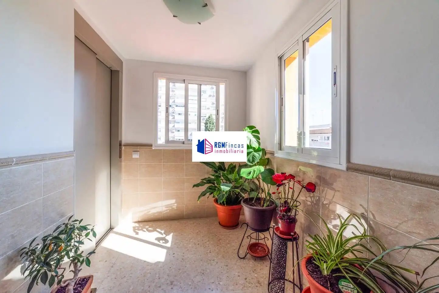 Balcony of Flat for sale in Sevilla  with Air Conditioner, Heating and Terrace