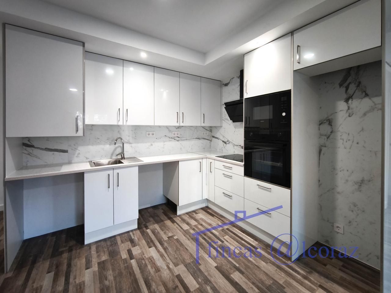 Cocina de Piso en venta en  Huesca Capital con Aire acondicionado