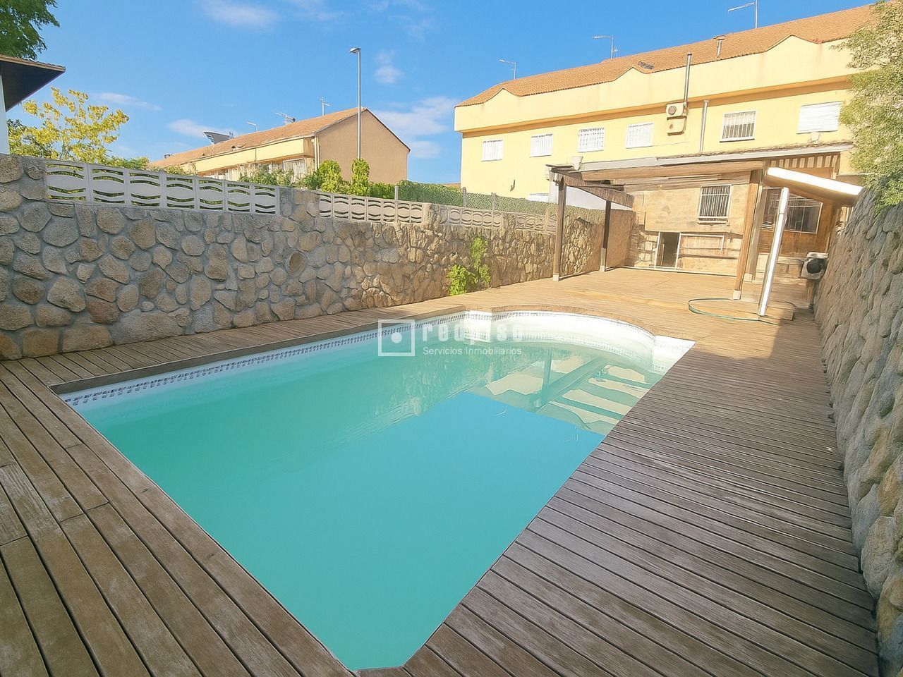 Piscina de Casa o xalet en venda en Rivas-Vaciamadrid amb Aire condicionat, Calefacció i Jardí privat