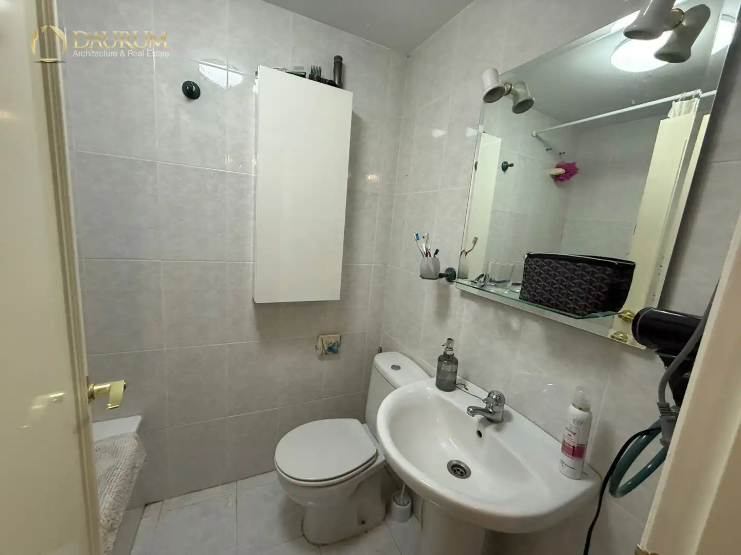 Baño de Casa adosada en venta en Marbella con Aire acondicionado, Calefacción y Terraza