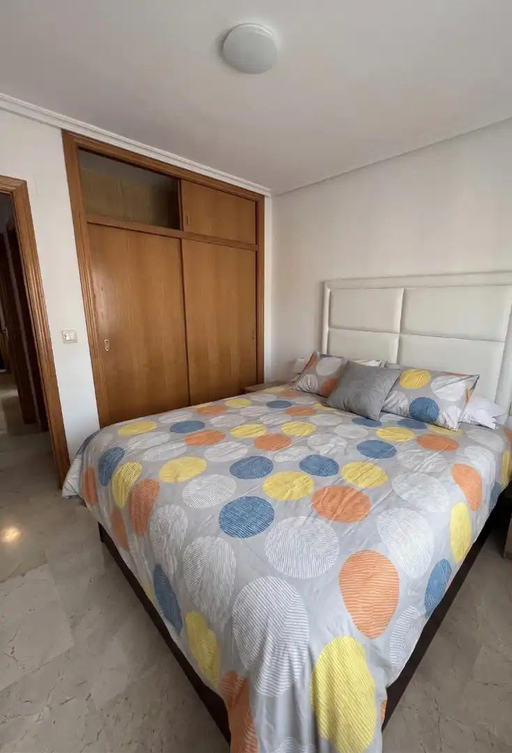 Schlafzimmer von Wohnungen zur Miete in Murcia mit Möbliert, Waschmaschine und Mikrowelle