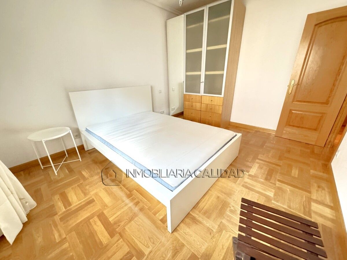 Bedroom of Flat for sale in Burgos Capital  with Heating and Furnished
