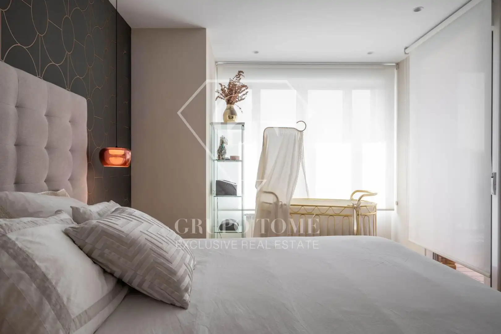 Bedroom of Detached homes for sale in Donostia - San Sebastián   with Heating, Private garden and Terrace