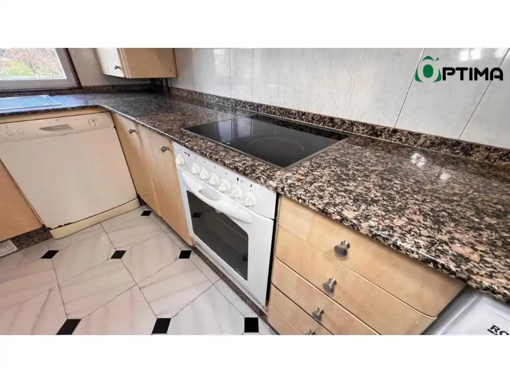 Cocina de Piso en venta en Oroso