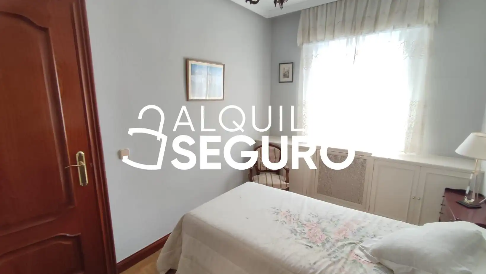 Habitación de Piso de alquiler en Madrid con Calefacción, Terraza y Amueblado