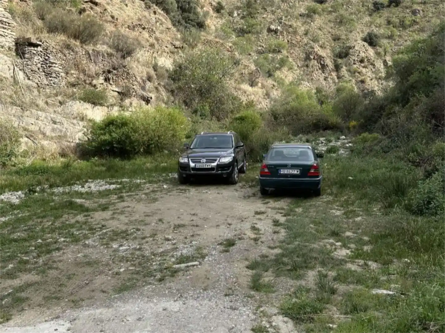 Aparcament de Finca rústica en venda en Laroya amb Jardí privat, Piscina i Moblat