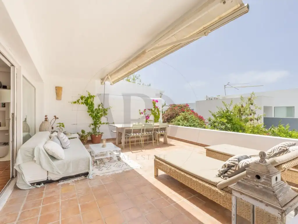 Terrassa de Casa adosada de lloguer en Santa Eulària des Riu amb Aire condicionat i Piscina comunitària