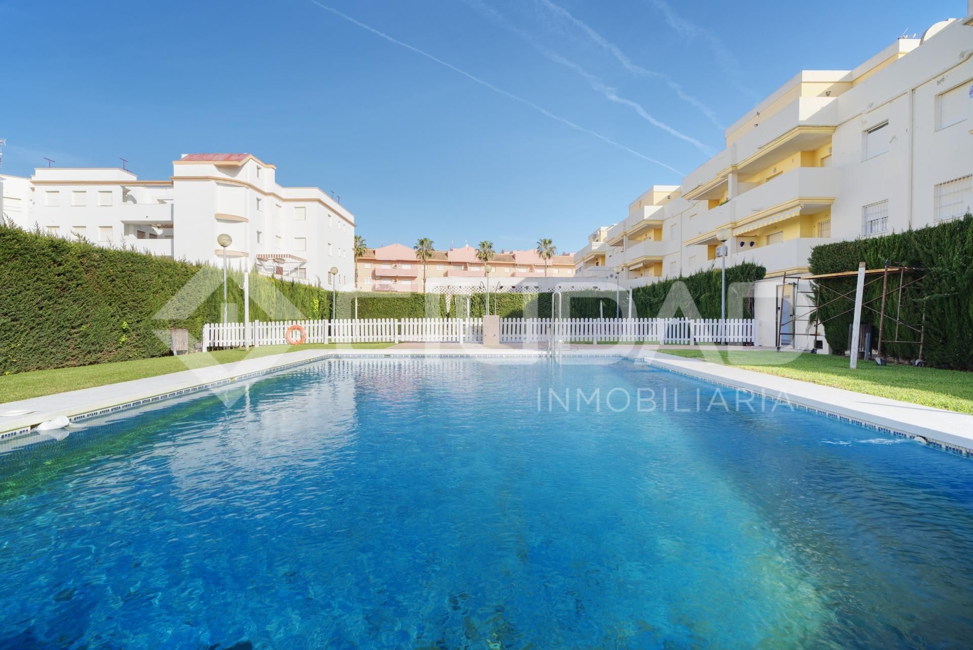 Jardín de Piso en venta en Chipiona con Trastero y Piscina comunitaria