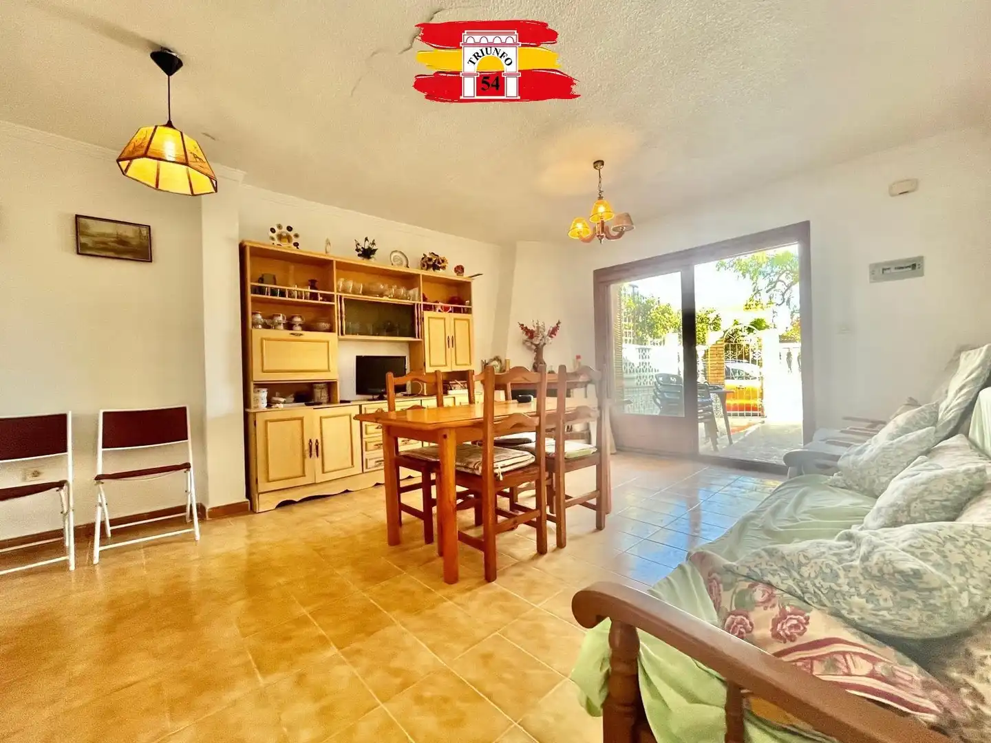 Vista exterior de Casa o chalet en venta en Torrevieja con Terraza, Amueblado y Balcón