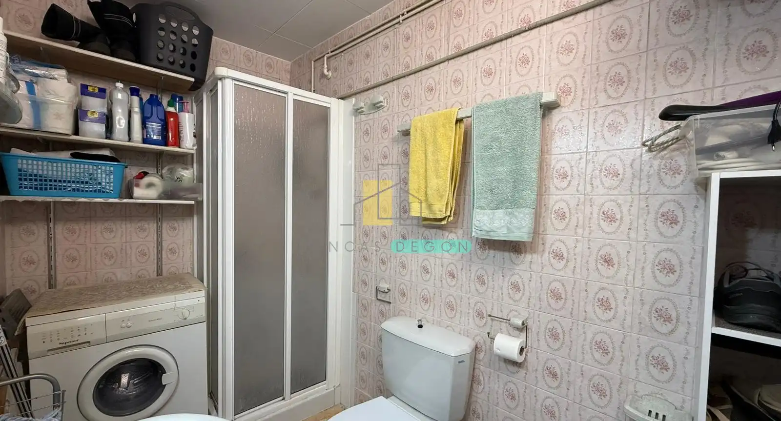 Baño de Apartamento en venta en Roses con Calefacción, Horno y Microondas
