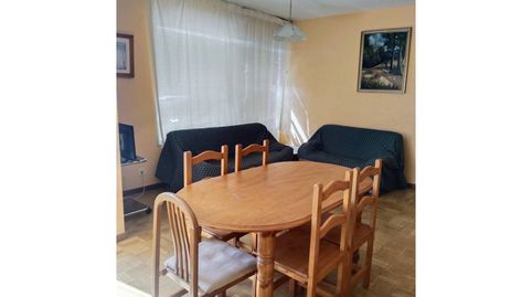 Foto 3 de Piso de alquiler en Avenida Cantabria, Villa Pilar, Burgos Capital