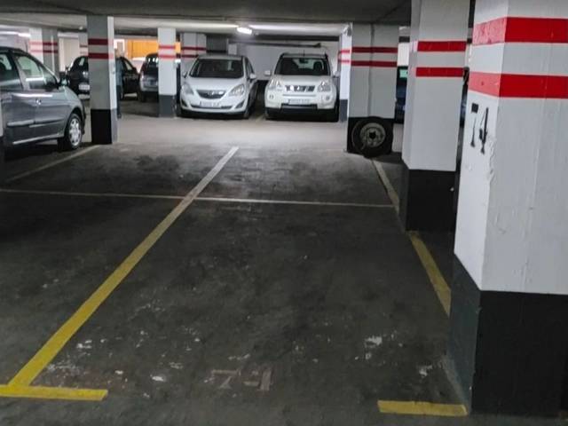 Garaje en Venta en Botica Vieja, 2 en San Pedro de Deusto - La Ribera
