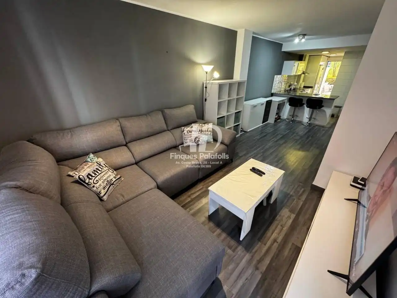 Living room of Flat for sale in Blanes  with Heating, Parquet flooring and Terrace