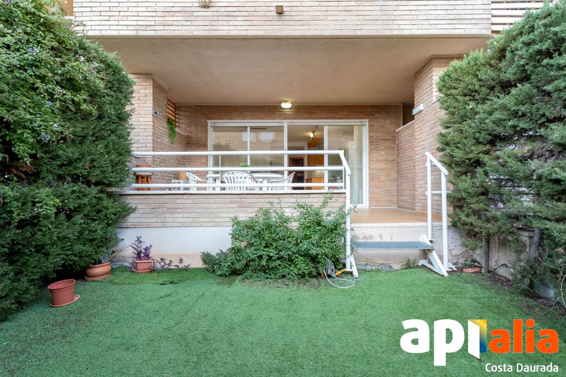 Garden of Planta baja for sale in Salou  with Air Conditioner, Terrace and Furnished