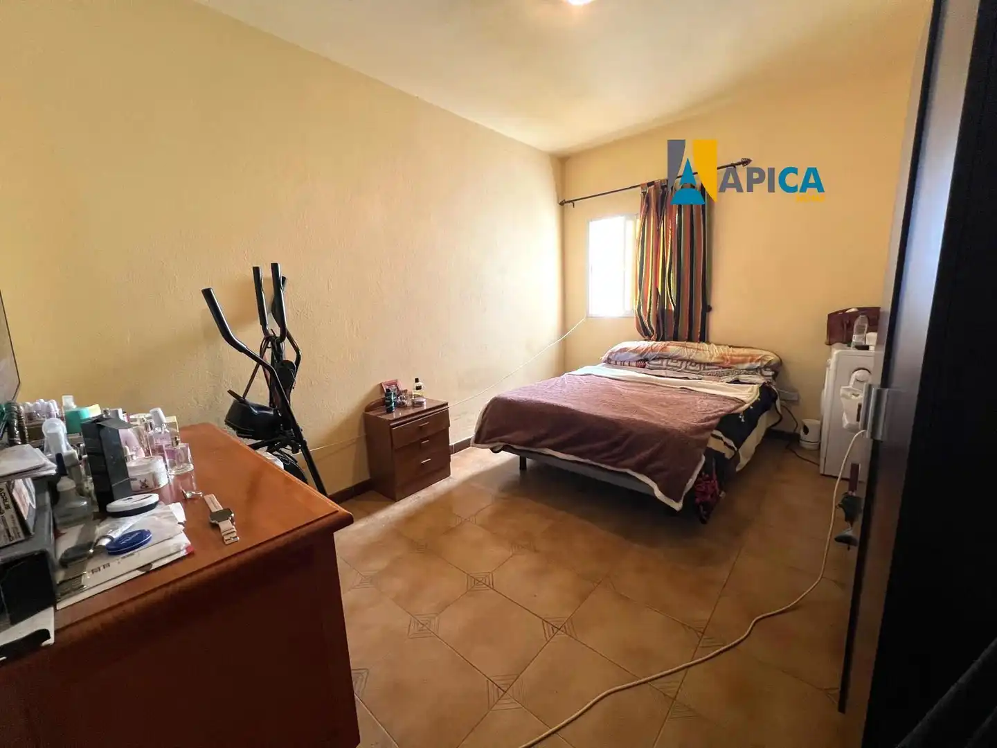 Dormitori de Casa o xalet en venda en Los Barrios