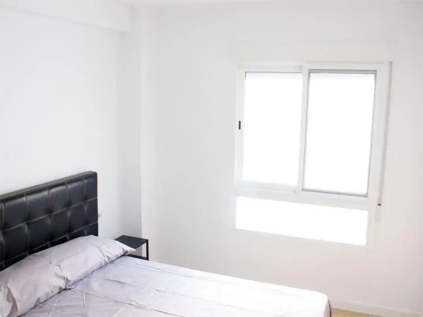 Bedroom of Flat for rent in  Valencia Capital  with Air Conditioner