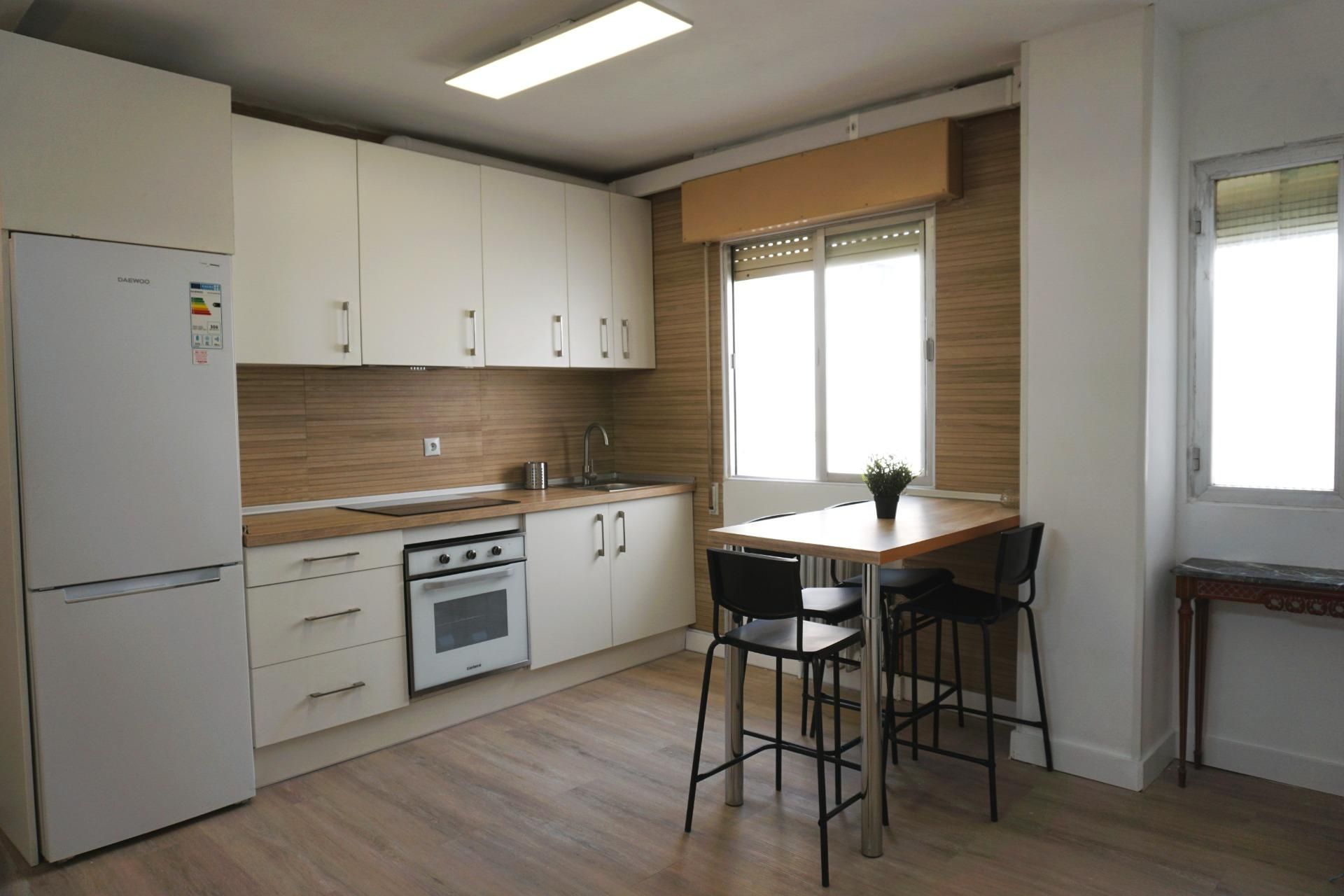 Flat to rent in Calle Calle del Conde Don Ramón, 17, Murallas