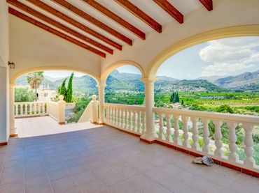 Maison avec balcon à vendre à Orba