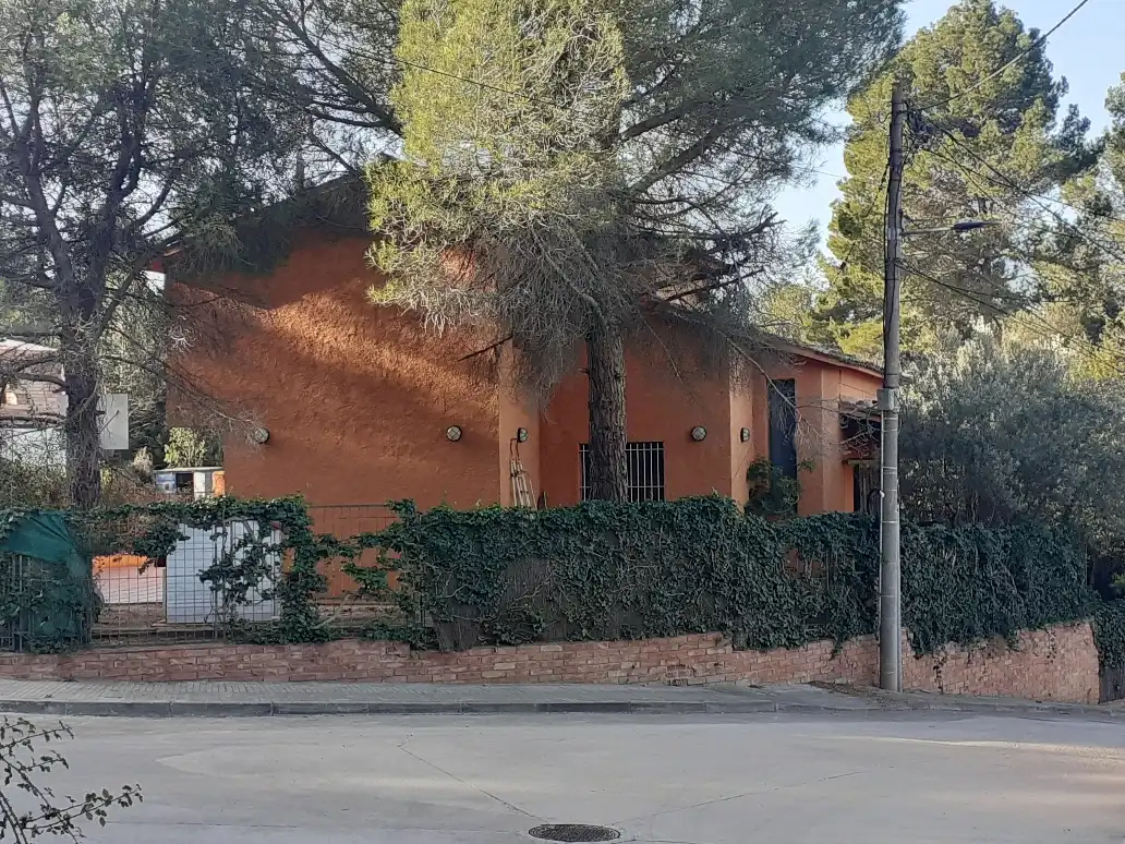 Außenansicht von Haus oder Chalet zum Verkauf in Gelida mit Heizung, Privatgarten und Parkett