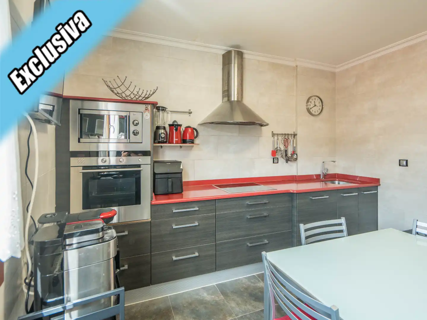 Küche von Maisonette zum Verkauf in Laredo mit Heizung, Parkett und Balkon