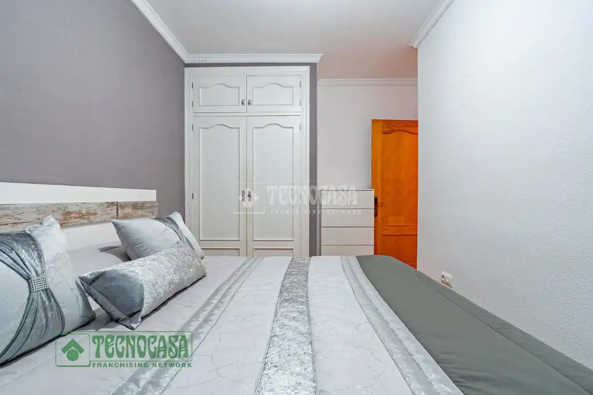 Habitación de Piso en venta en Roquetas de Mar con Aire acondicionado, Calefacción y Amueblado