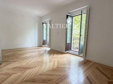 Appartement avec ascenseur à louer à DE ALFONSO XII