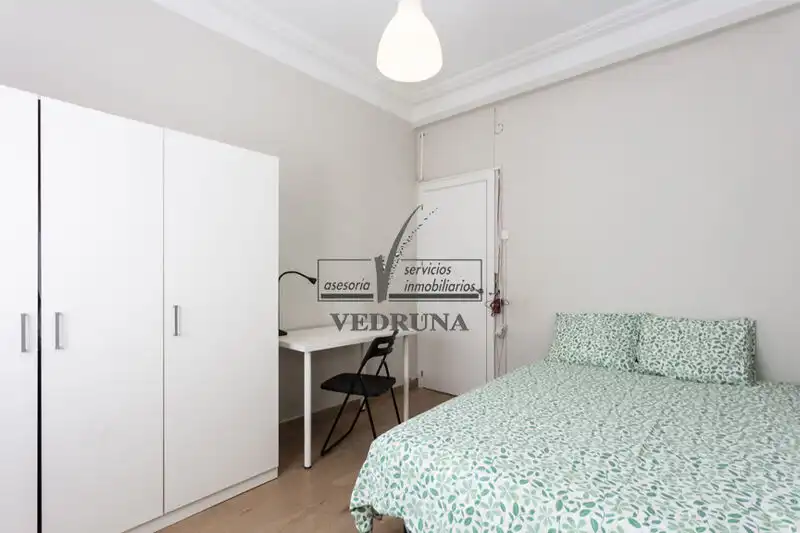 Schlafzimmer von Wohnung zur Miete in Zaragoza mit Heizung