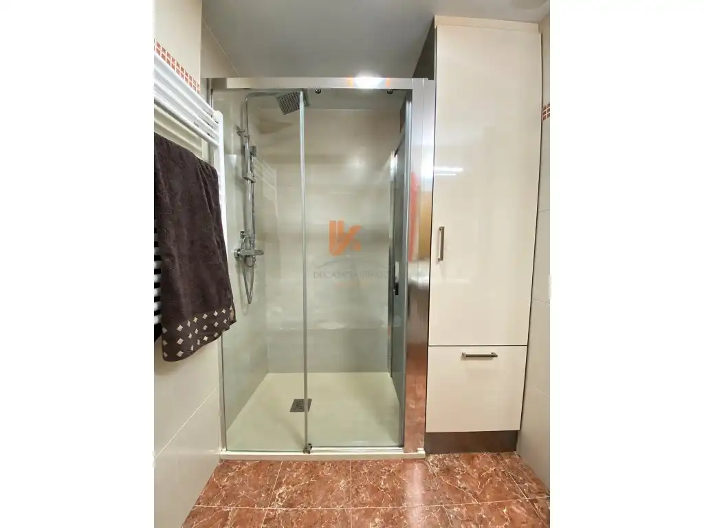 Bathroom of Flat for sale in O Milladoiro