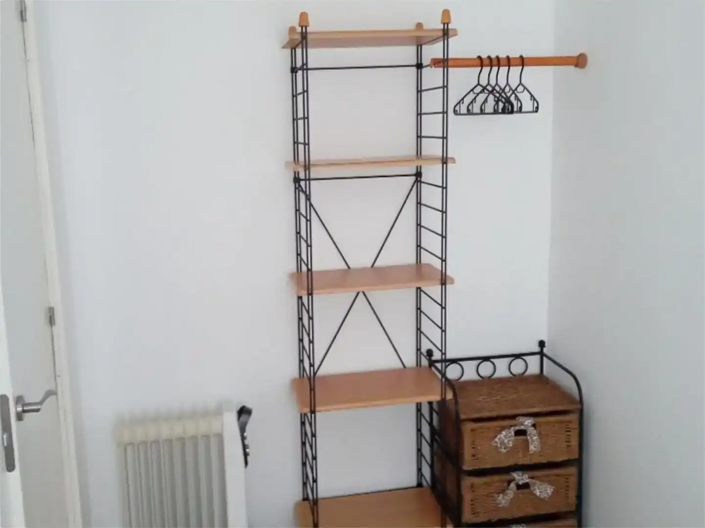 Schlafzimmer von Wohnung zur Miete in Alborge mit Balkon