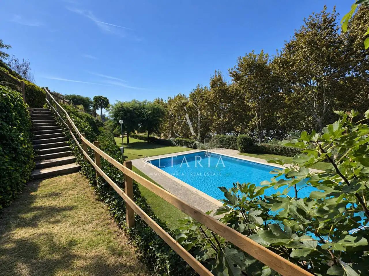 Casa bifamiliare con piscina in vendita a Calle Montplana, imagen 3