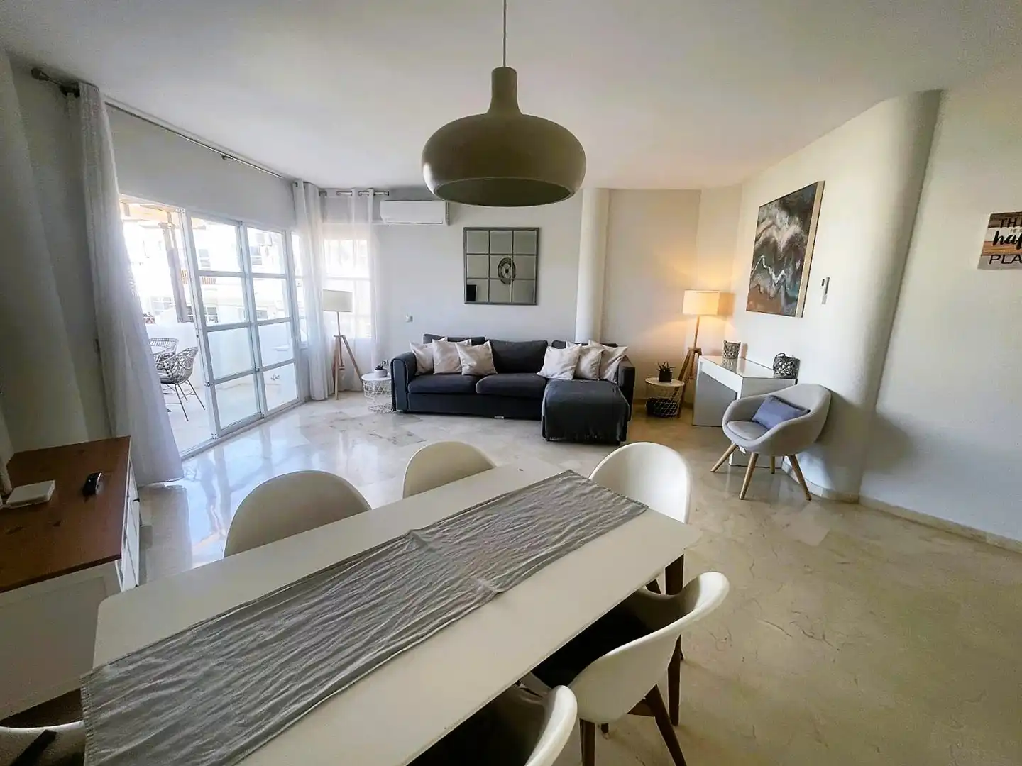 Sala d'estar de Àtic en venda en Mijas amb Aire condicionat, Terrassa i Moblat
