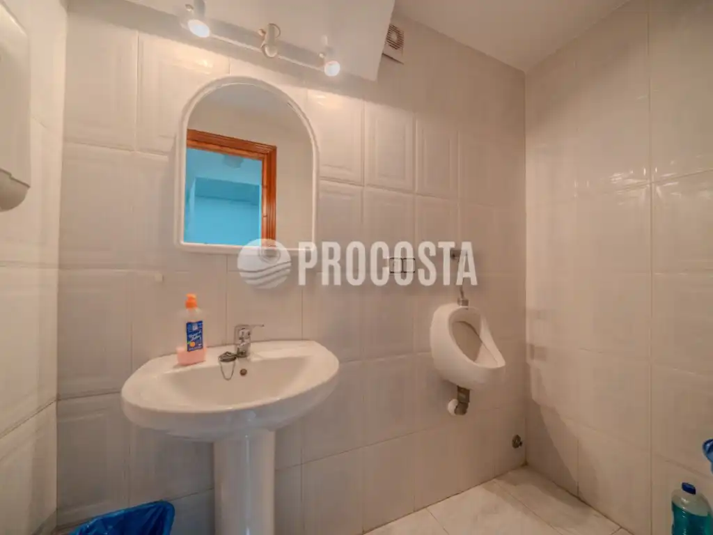 Bany de Casa o xalet en venda en Fuente Vaqueros amb Aire condicionat, Jardí privat i Terrassa