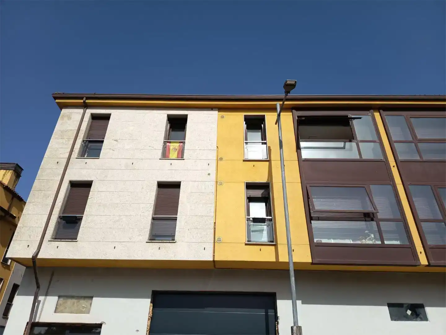 Vista exterior de Pis en venda en Lalín amb Parquet, Traster i Moblat