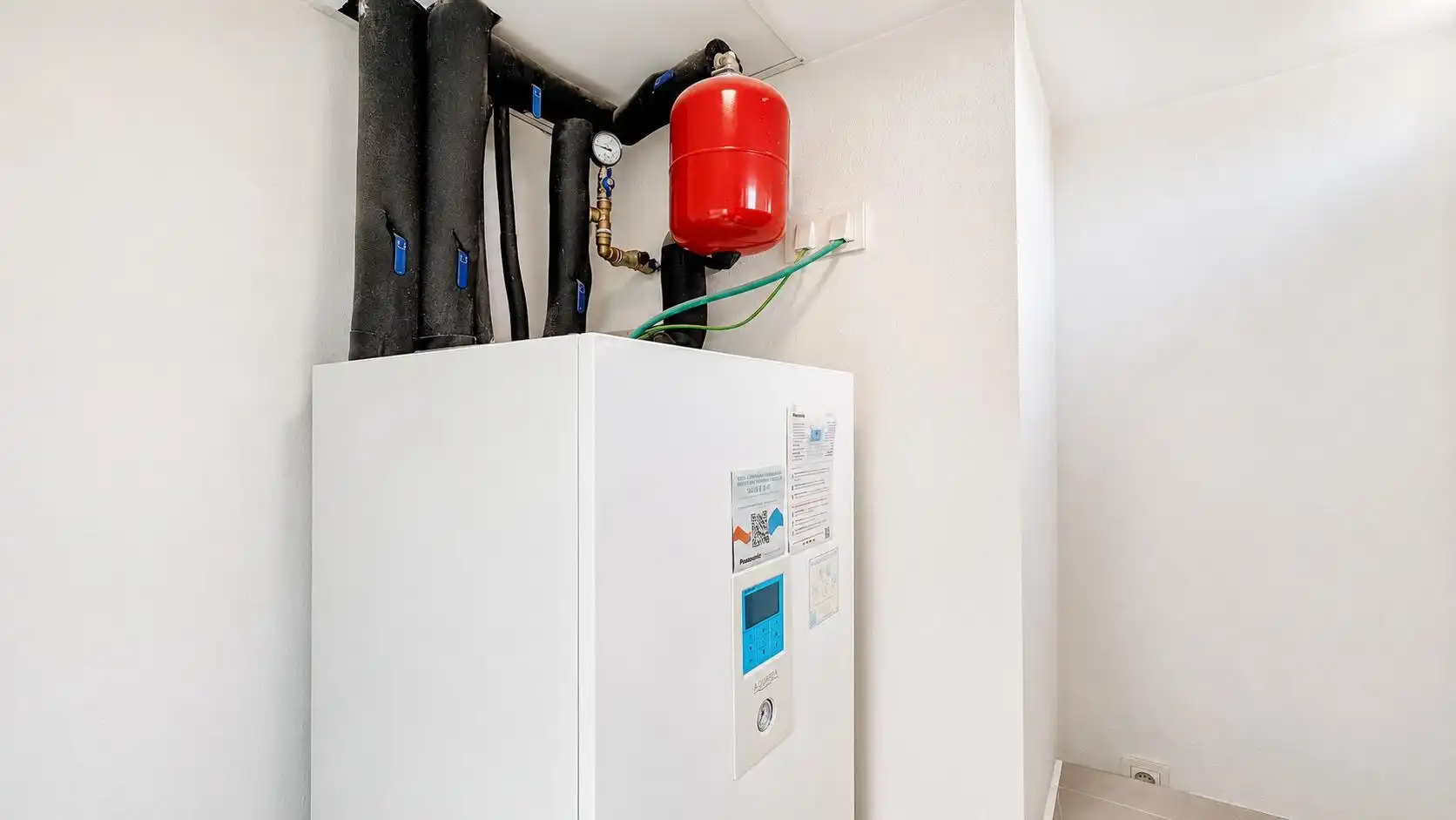 Wohnung zur Miete in Valencia mit Klimaanlage, Terrasse und Balkon